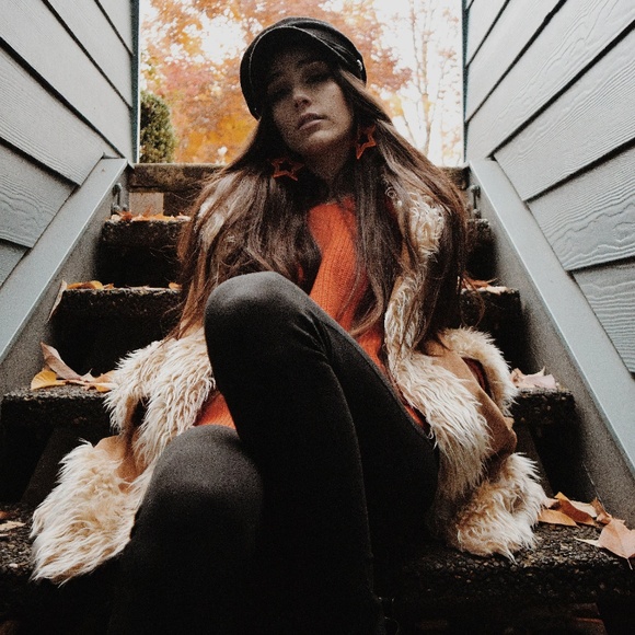 Orange knit sweater - Picture 5 of 5